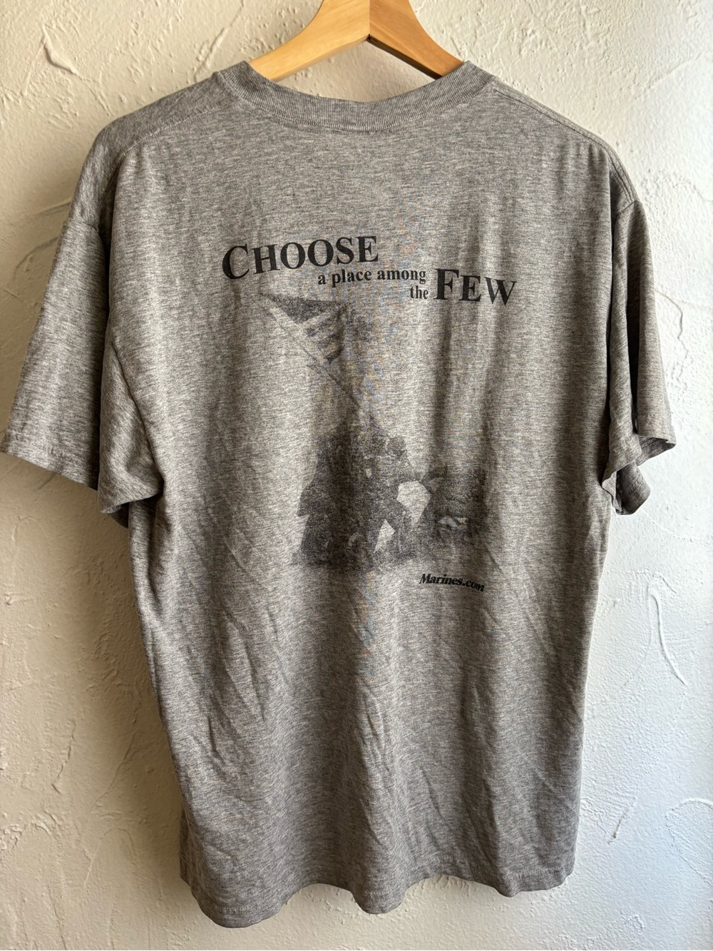 Vintage MARINES Fruit of the Loom T-Shirt Gray “Choose A Place Among The Few” - Picture 4 of 10